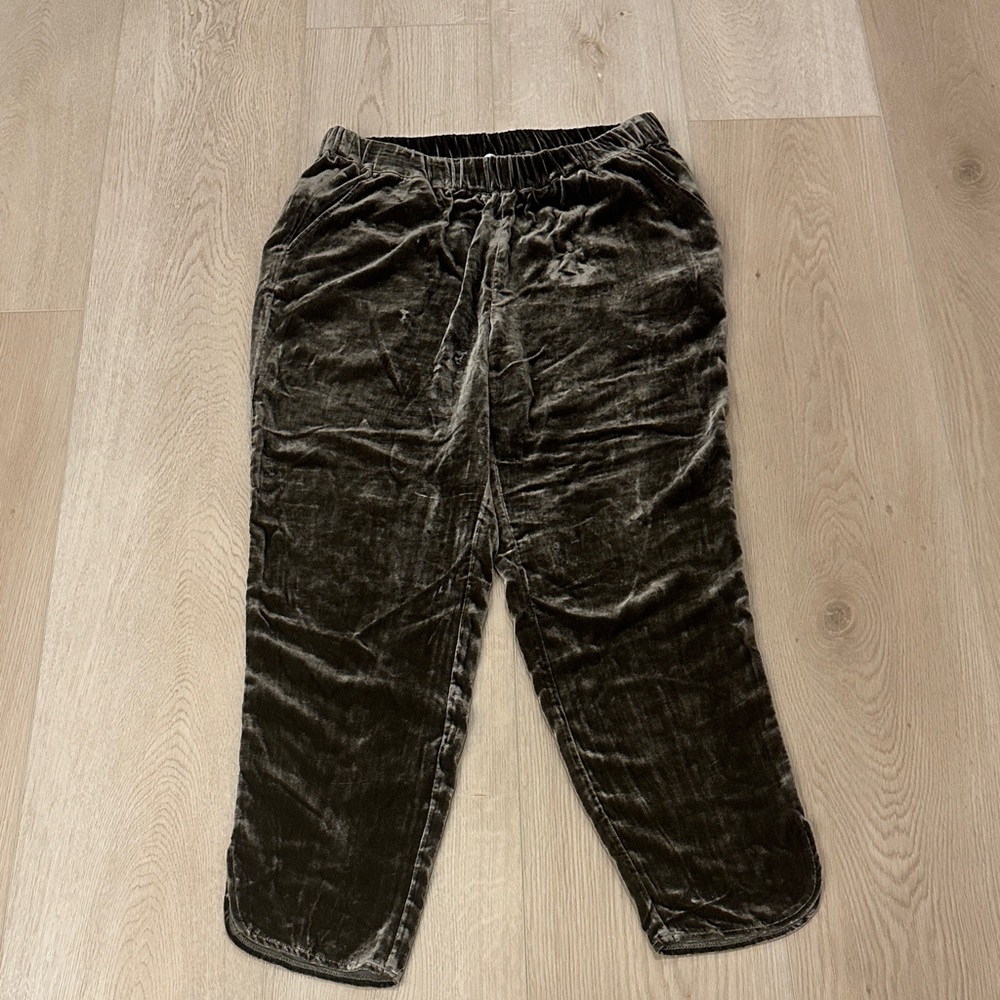 Ecru Velvet Joggers - Dark Green